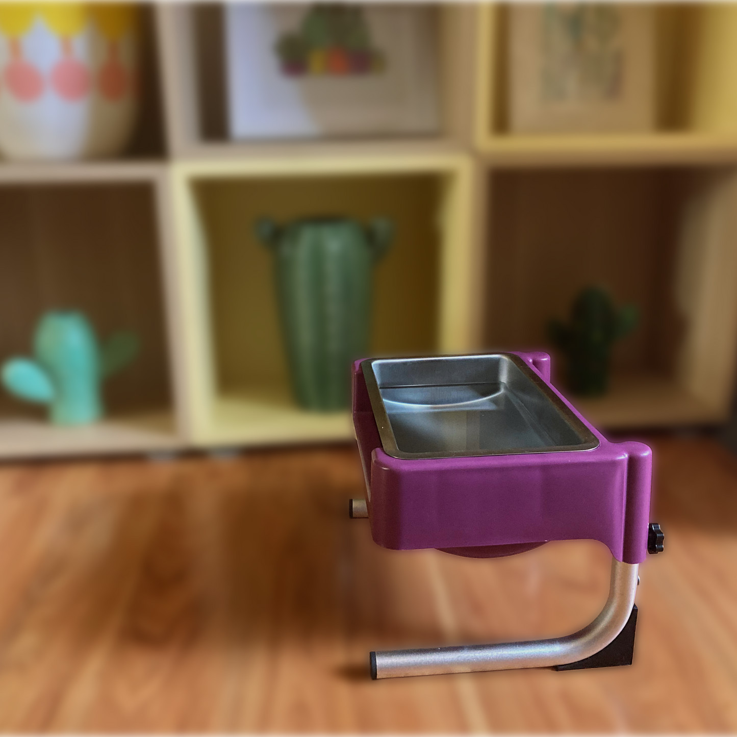 Enclosed Water Bowl Set
